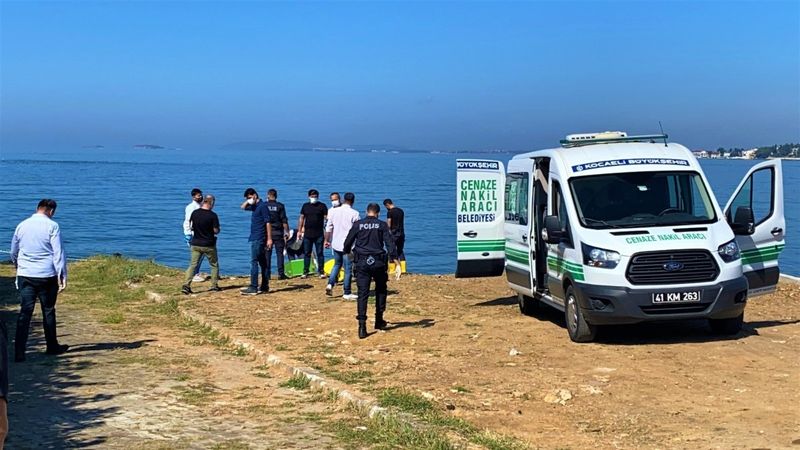 Kocaeli’de, elleri ve ayakları bağlı erkek cesedi bulundu