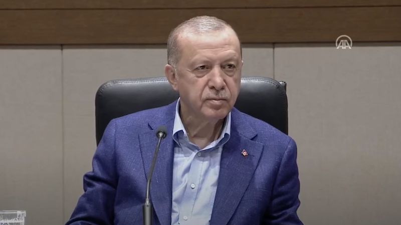 Cumhurbaşkanı Erdoğan, seçim yasası değişikliğiyle ilgili konuştu
