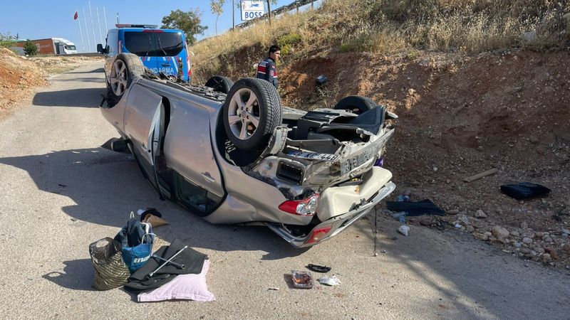 Afyonkarahisar'da sürücünün takla attığı kaza kamerada