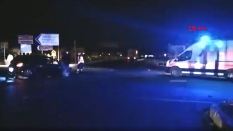 Gaziantep’te 2 otomobil kavşakta çarpıştı: 2 yaralı