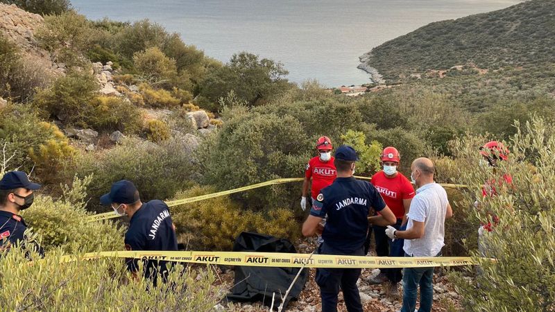 Antalya'da Rus kadın yürüyüş yaparken öldü
