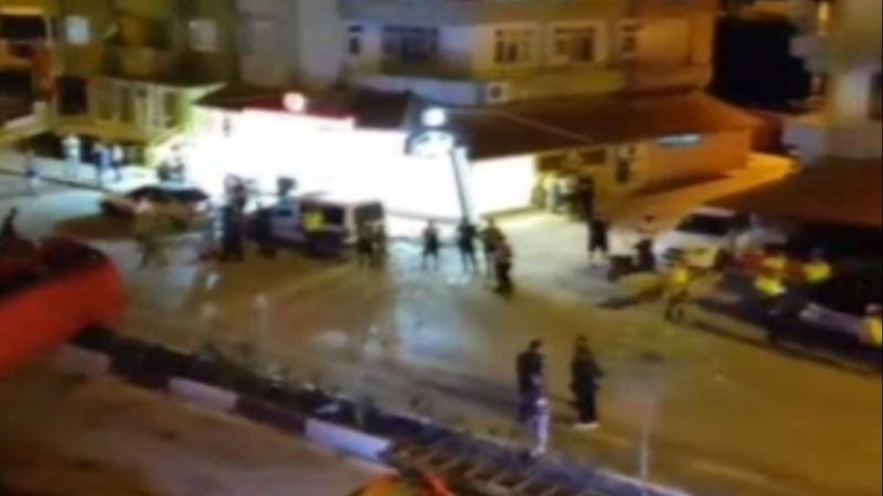 Hatay'da otomobille minibüsün çarpışması sonucu 7 kişi yaralandı