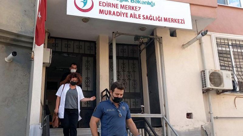 Edirne'de karantinayı ihlal eden adam doktorla tartıştı