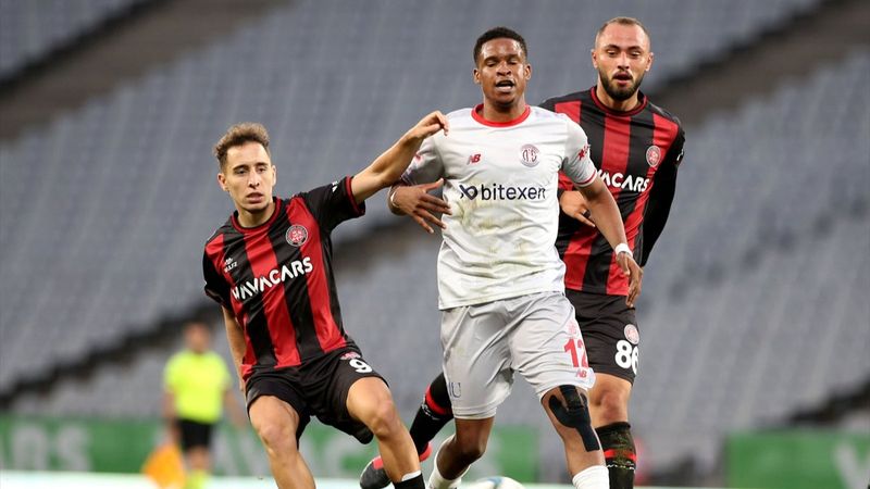 Karagümrük, Antalyaspor'la golsüz berabere kaldı