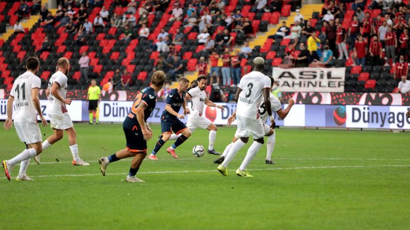 Gaziantep FK, Başakşehir'i tek golle mağlup etti