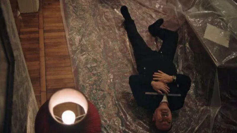 Baba yere yığıldı! Masumlar Apartmanı Hikmet öldü mü? Vedalar çoğalıyor...