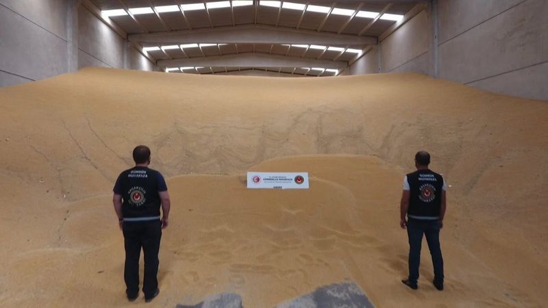 Hatay’da 12,5 milyon lira değerinde kaçak ticari ürün ele geçirildi