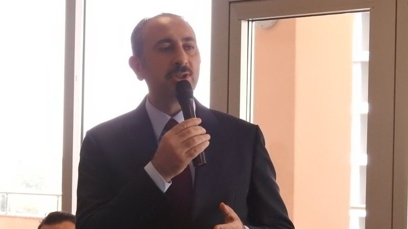 Abdülhamit Gül’den kadro müjdesi