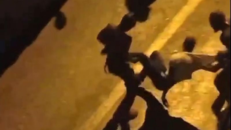 Sultangazi’de Afrikalılar arasındaki kavga kamerada