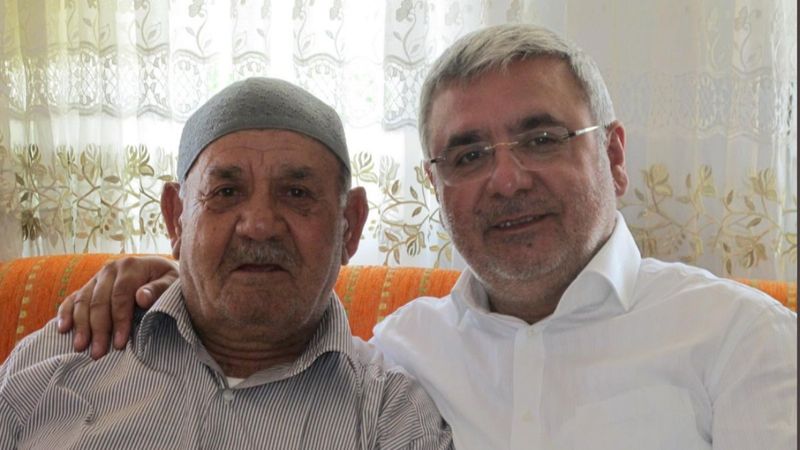 Mehmet Metiner'in babası hayatını kaybetti