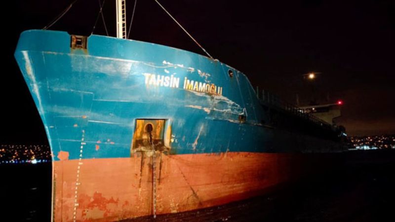 Türk ve Rus bandralı iki kuru yük gemisi çarpıştı