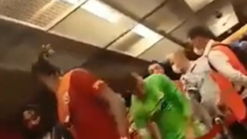 Muslera Alanya maçı sonrası rakip oyunculara saldırdı