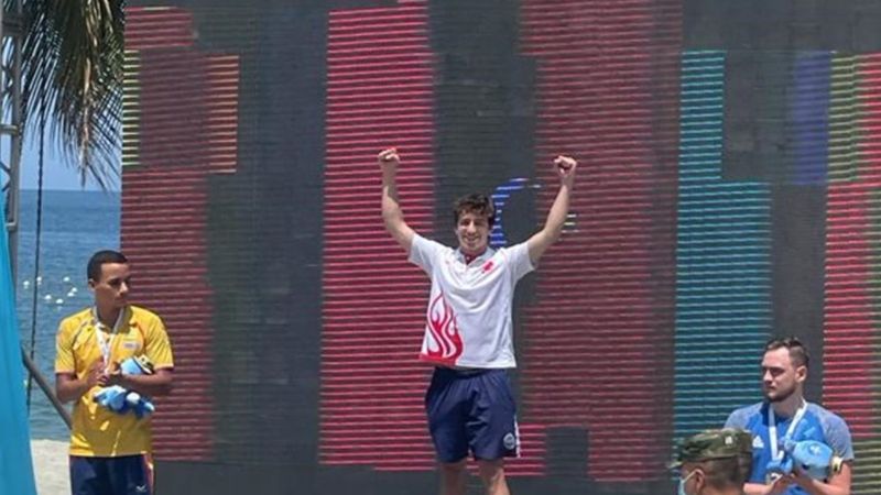 Milli sporcu Derin Toparlak, paletli yüzme 5 bin metrede dünya şampiyonu