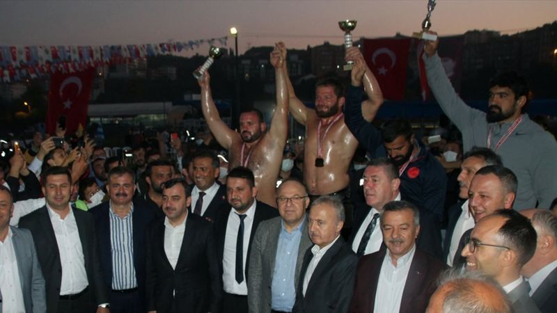 İsmail Balaban, Alaplı Yağlı Güreşleri'nde ilk kez başpehlivan oldu