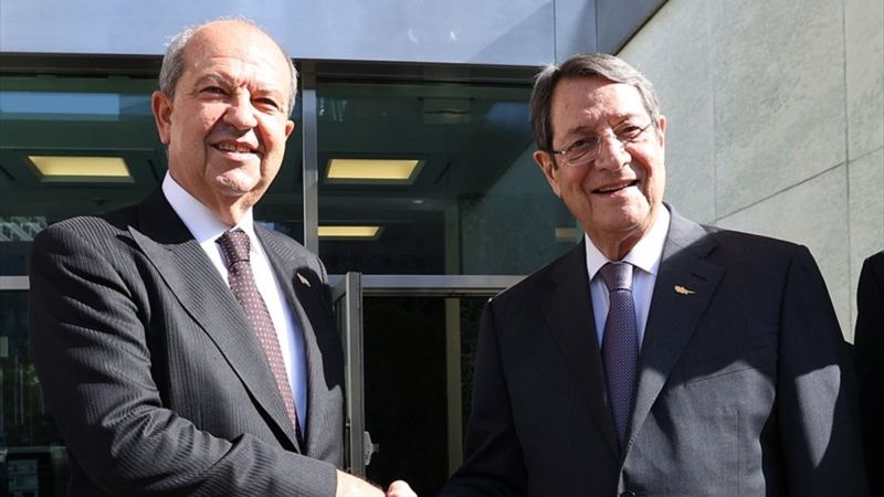 Anastasiadis ve Tatar'dan Kıbrıs'ta iki devletli çözüm açıklamaları