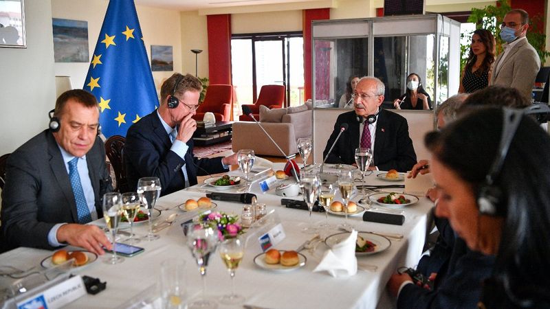 Kemal Kılıçdaroğlu, büyükelçilerle yemekte buluştu