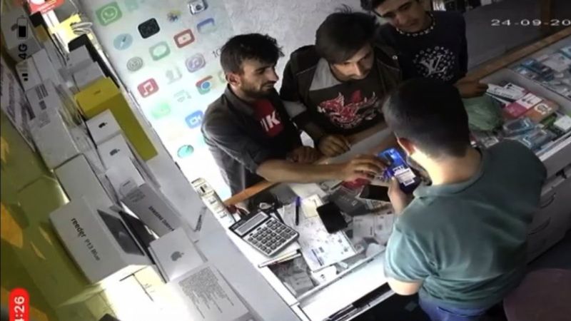 Gaziantep’te cep telefonu hırsızlığı kamerada