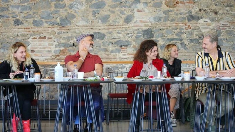 Yılan hikayesine dönen filmden ilk kareler geldi! 'Bergen' başlıyor...