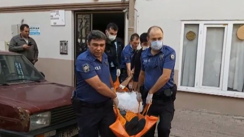 Bursa'da kendisini darbeden sevgilisini bıçakladı