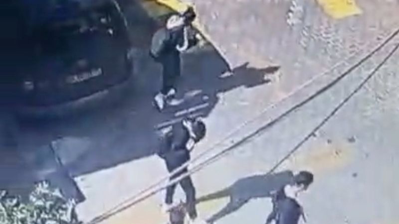 Kağıthane'de öğrencilere torpil atan çocuk