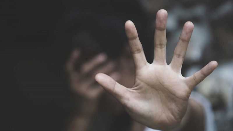 Kayseri'de öz kızına istismar sanığı 20 yıl ceza aldı, eşi sinir krizi geçirdi