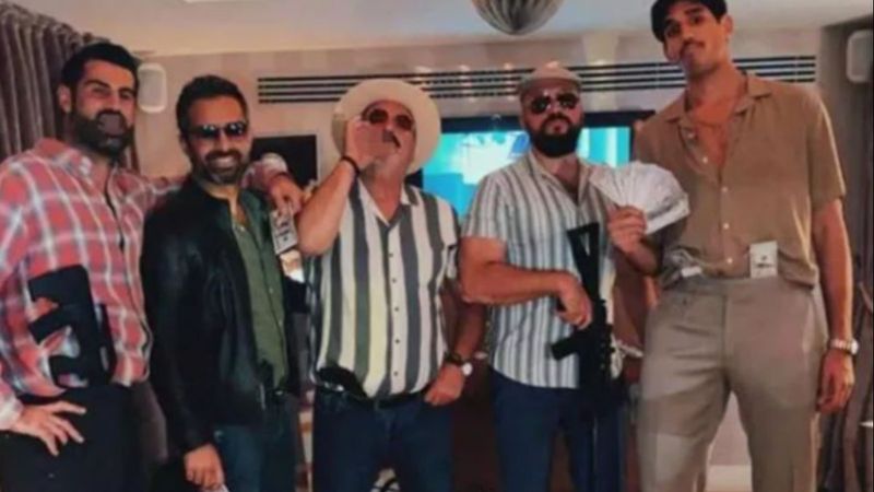 Volkan Demirel'den Escobar pozu