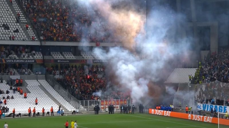 Marsilya-Galatasaray maçı durdu