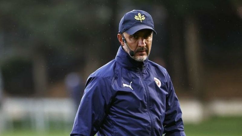 Vitor Pereira'dan futbolculara: Başınızı dik tutun