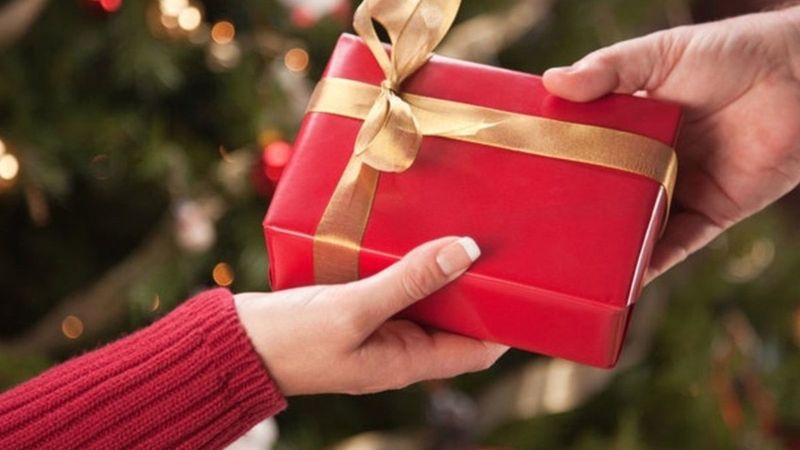 Sevgilisine yolladığı hediye paketinden uyuşturucu çıktı