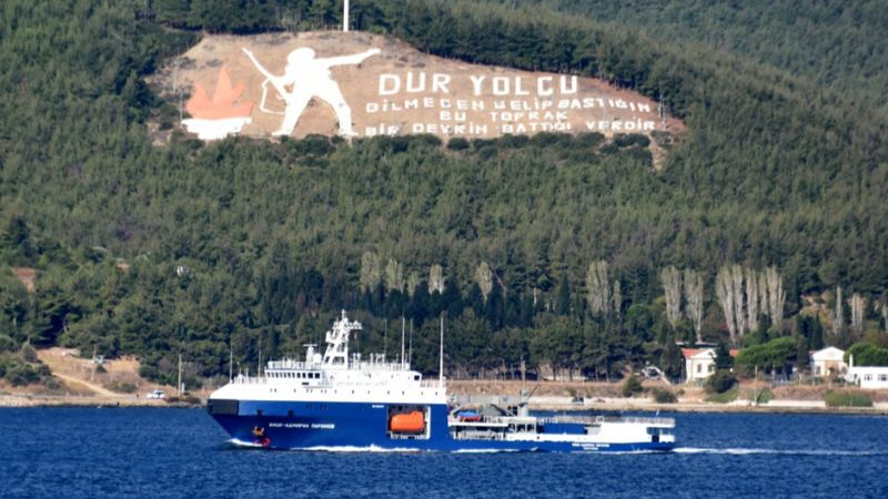 Çanakkale Boğazı'ndan Rus yakıt ikmal tankeri geçti