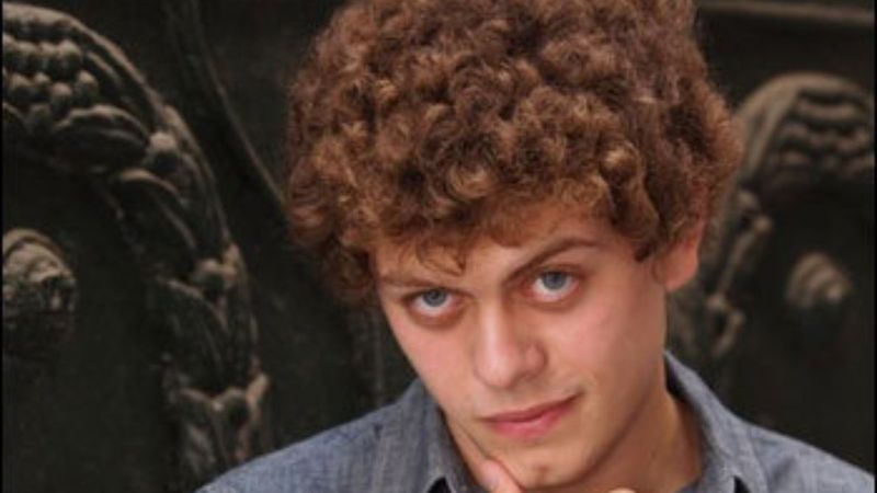 Pis Yedili'nin Furkan'ı yeni imajı ile dikkat çekti! Eski halini unutun