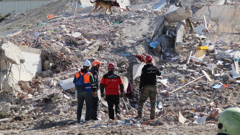 İzmir'de depremde yıkılan Yağcıoğlu Apartmanı’nın sorumluları hakim karşısında