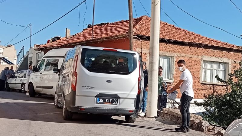 İzmir’de, 96 yaşındaki annesinin başını taşla ezip öldürdü