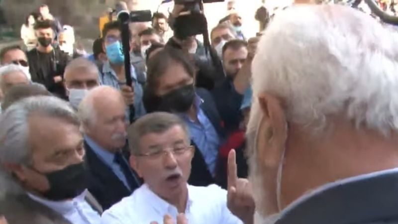 Ahmet Davutoğlu'na Kayseri'de 'ihanet' tepkisi