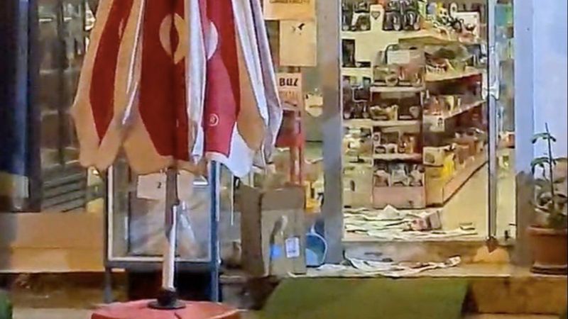 Antalya'da markette çalışan karısını bıçaklayarak öldürdü