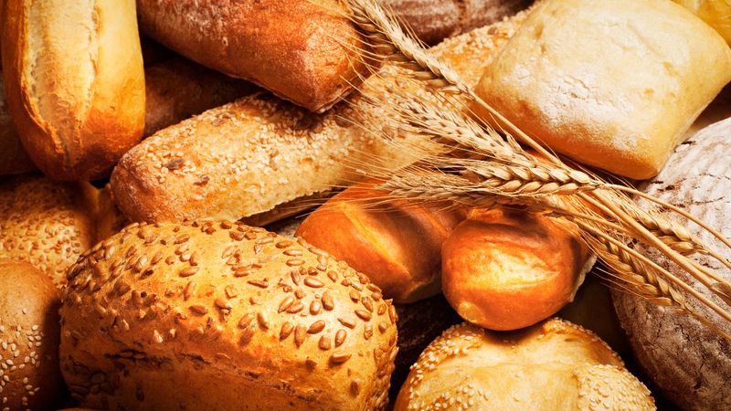 Beyaz veya tam tahıl: Hangi ekmek daha faydalı