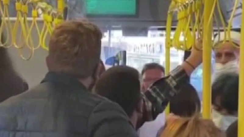 Ümraniye'de İETT şoföründen yolculara: Psikolojim bozuldu aşağı inin