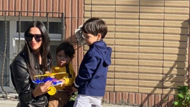 Aslıhan Doğan, Bayrampaşa sokaklarını gezdi