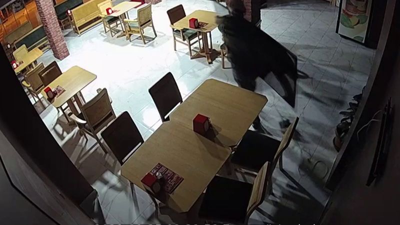 Sancaktepe'de, aynı dükkanı 20 dakika arayla iki kez soydular