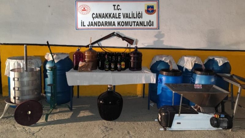 Çanakkale'de bağ evindeki sahte şaraba el konuldu