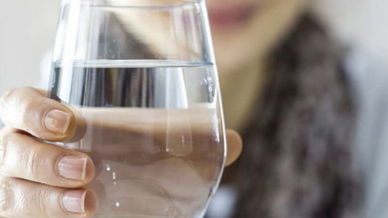 Manisa'da su yerine parfüm içen kadın hayatını kaybetti