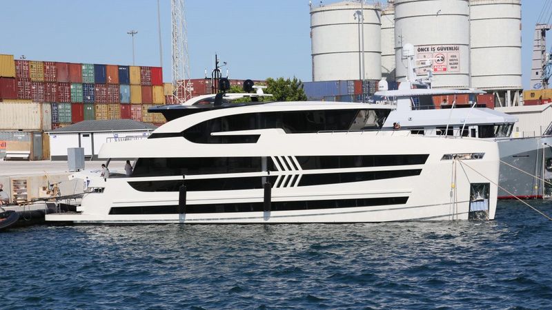 Antalya'da süper lüks yat merkezinde istihdam sorunu yaşanıyor