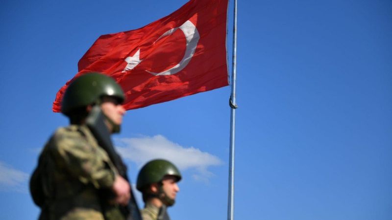 Yasa dışı yollarla Yunanistan'a geçmeye çalışan 5 kişi yakalandı