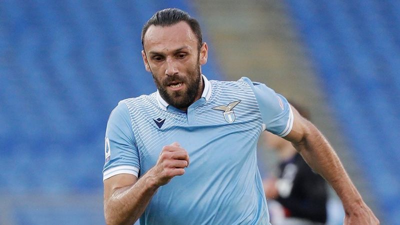 Lazio Vedat Muriç'i  göndermek istiyor
