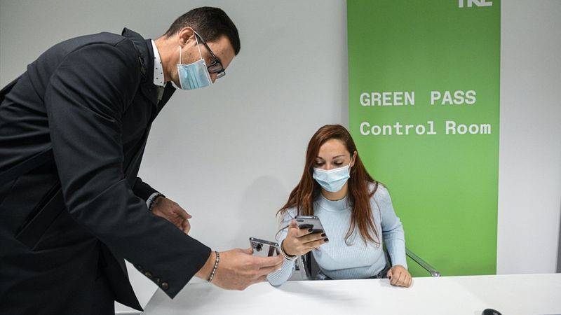 İtalya'da Yeşil Geçiş uygulaması başladı