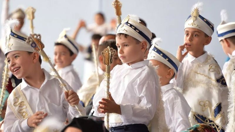 Sünnet olmak farz mı, vacip mi, sünnet mi? Diyanet'ten yeni fetva...