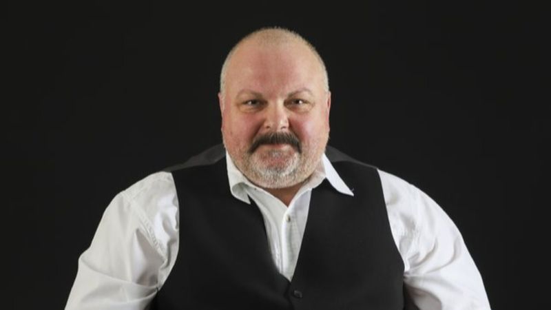 Esra Elönü'nün bu haftaki konuğu Ferhat Yılmaz oldu