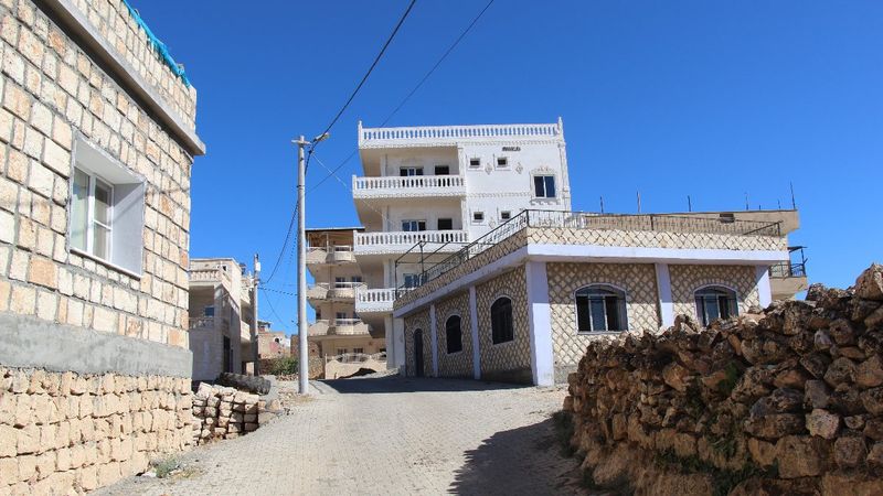 Mardin'de terörden arındırılan köye geri dönüşler başladı