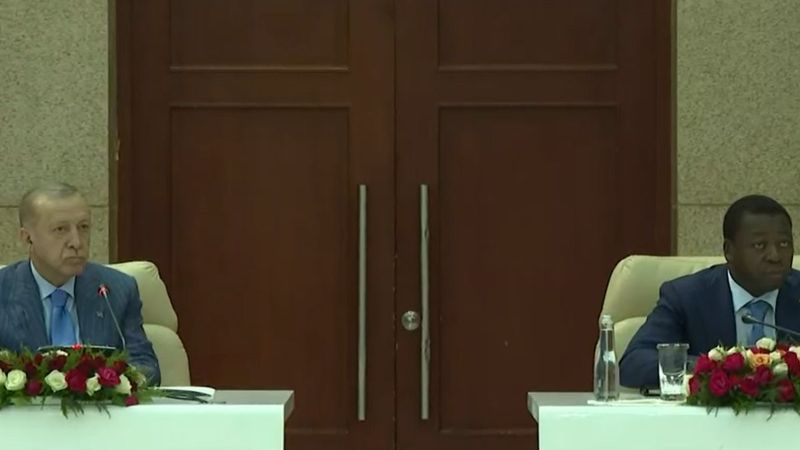 Cumhurbaşkanı Erdoğan: Togo, Burkina Faso ve Liberya'ya aşı bağışında bulunacağız