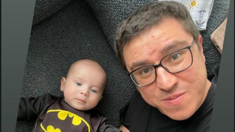 İbrahim Büyükak, oğlu ile poz verdi